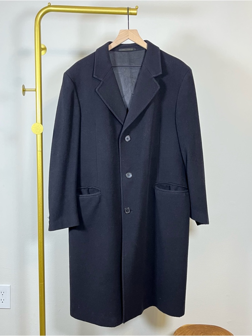 VTG men’s cashmere coat